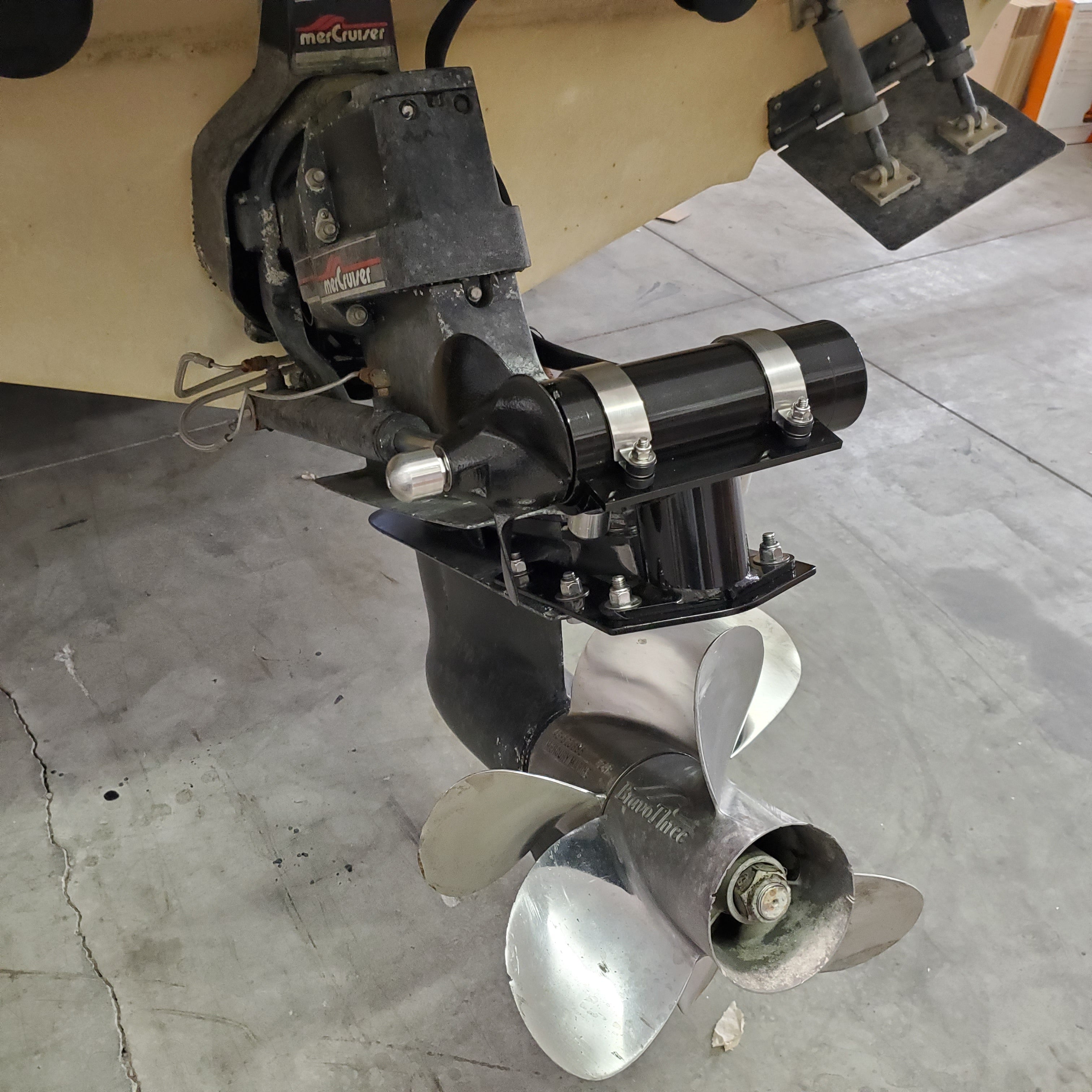 ST230OB Outboard Stern Thruster