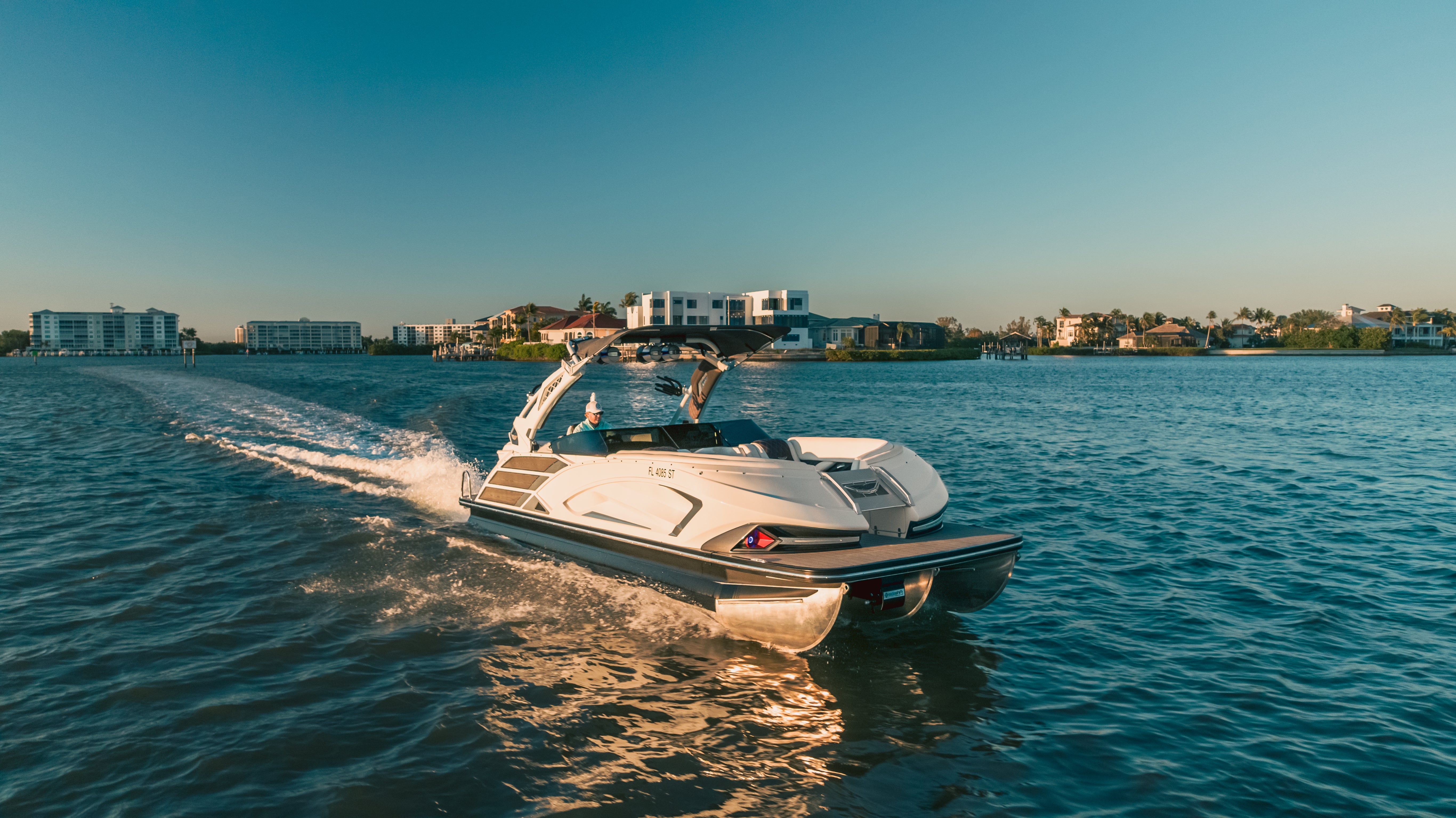 PT230 Retractable Pontoon Thruster